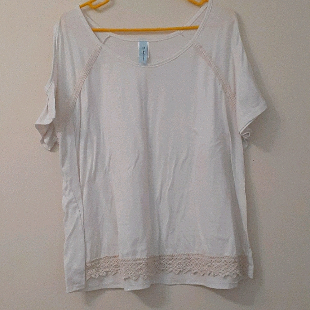 3x white open cold shoulder top